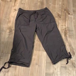 Calvin Klein Cargo Capri Pants